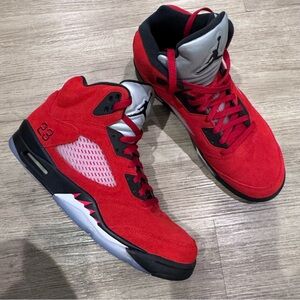 Jordan 5 Retro Raging Bull Sneakers